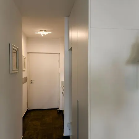 Objekt-nr 246 - - Kaiserallee Lübeck